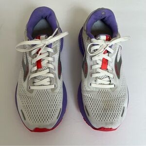 Brooks Adrenalline GTS 22 White Purple Coral Running Sneakers